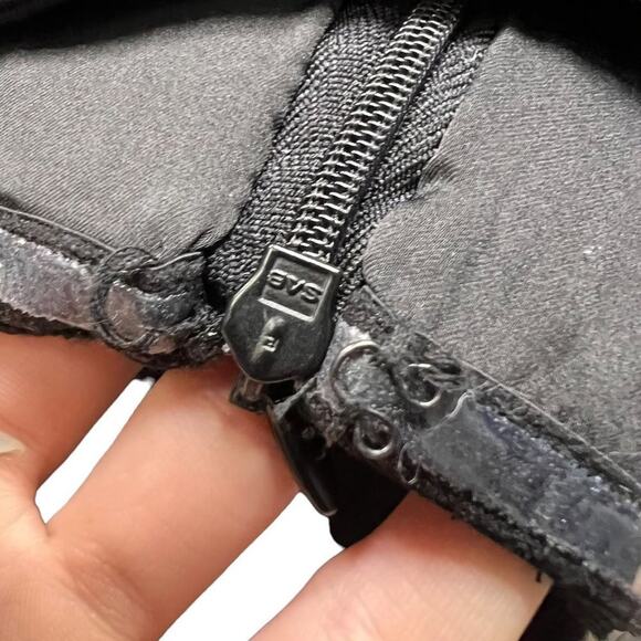 Black Puffy Short Strapless Short Prom Formal Dress Pearl Size 2 - Picture 7 of 8